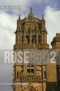 ( FRANCIA  )  MIDI-PYRENEES RODEZ  : CATTEDRALE DI NOTRE-DAME © 1999 Graziano Arici/Rosebud2 / GEO