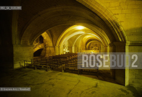 ( FRANCIA  )  PROVENCE-ALPES-COTE DAZUR SAINT-GILLES : CHIESA CRIPTA  © 1999 Graziano Arici/Rosebud2 / GEO ROMANICO PELLEGRINAGGIO