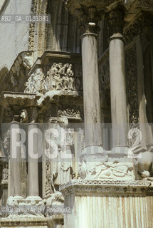 ( FRANCIA  )  PROVENCE-ALPES-COTE DAZUR SAINT-GILLES : CHIESA © 1999 Graziano Arici/Rosebud2 / GEO ROMANICO PELLEGRINAGGIO