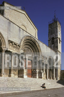 ( FRANCIA  )  PROVENCE-ALPES-COTE DAZUR SAINT-GILLES : CHIESA © 1999 Graziano Arici/Rosebud2 / GEO ROMANICO PELLEGRINAGGIO