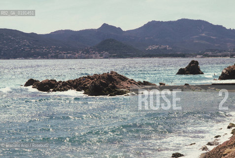 ( FRANCIA  )  PROVENCE-ALPES-COTE DAZUR ST-RAPHAEL : IL GOLFO  © 1999 Graziano Arici/Rosebud2 / GEO