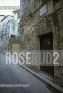 ( FRANCIA  )  PROVENCE-ALPES-COTE DAZUR ST-REMY-DE-PROVENCE : IL PALAZZO DOVE NACQUE NOSTRADAMUS  © 1999 Graziano Arici/Rosebud2 / GEO  ASTROLOGIA