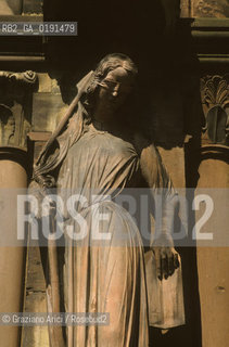 ( FRANCIA  )  ALSAZIA STRASBURGO : CATTEDRALE DI NOTRE-DAME LA STATUA RAFFIGURANTE LA RELIGIONE EBRAICA © 1999 Graziano Arici/Rosebud2 / GEO EBREI