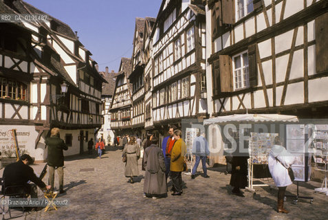 ( FRANCIA  )  ALSAZIA STRASBURGO : IL QUARTIERE FINKWILLER CASE A GRATICCIO  © 1999 Graziano Arici/Rosebud2 / GEO
