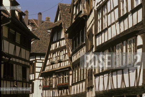( FRANCIA  )  ALSAZIA STRASBURGO : IL QUARTIERE FINKWILLER CASE A GRATICCIO   © 1999 Graziano Arici/Rosebud2 / GEO