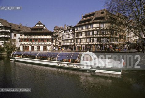 ( FRANCIA  )  ALSAZIA STRASBURGO : IL QUARTIERE FINKWILLER CASE A GRATICCIO CANALE  © 1999 Graziano Arici/Rosebud2 / GEO