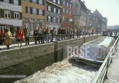 ( FRANCIA  )  ALSAZIA STRASBURGO : IL QUARTIERE FINKWILLER CASE A GRATICCIO CANALE  © 1999 Graziano Arici/Rosebud2 / GEO CHIUSA