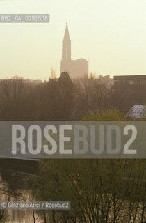 ( FRANCIA  )  ALSAZIA STRASBURGO : PANORAMA  © 1999 Graziano Arici/Rosebud2 / GEO