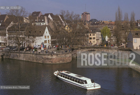 ( FRANCIA  )  ALSAZIA STRASBURGO : IL PONTE COPERTO CANALE  © 1999 Graziano Arici/Rosebud2 / GEO