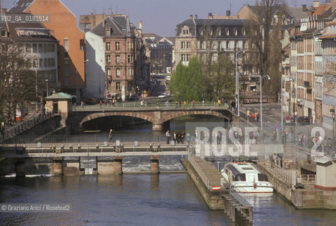 ( FRANCIA  )  ALSAZIA STRASBURGO : IL PONTE COPERTO CANALE  © 1999 Graziano Arici/Rosebud2 / GEO