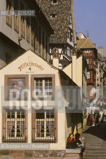 ( FRANCIA  )  ALSAZIA STRASBURGO : UNA STRADA DEL CENTRO © 1999 Graziano Arici/Rosebud2 / GEO