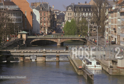 ( FRANCIA  )  ALSAZIA STRASBURGO :  CANALE  © 1999 Graziano Arici/Rosebud2 / GEO