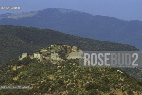 ( FRANCIA  )  LANGUEDOC-ROUSSILLON  CASTELLO DI TERMES  © 1999 Graziano Arici/Rosebud2 / GEO ERESIA CATARA CATARI CROCIATA