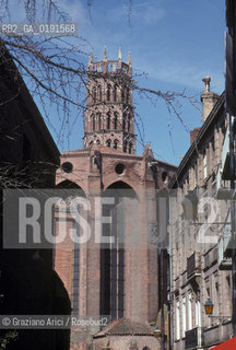 ( FRANCIA  )  MIDI-PYRENEES TOLOSA : CHIESA LES JACOBINS   © 1999 Graziano Arici/Rosebud2 / GEO ERESIA CATARA CATARI CROCIATA