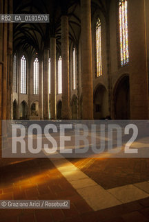 ( FRANCIA  )  MIDI-PYRENEES TOLOSA : CHIESA LES JACOBINS   © 1999 Graziano Arici/Rosebud2 / GEO ERESIA CATARA CATARI CROCIATA