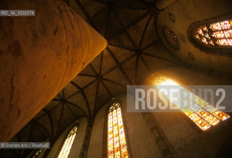 ( FRANCIA  )  MIDI-PYRENEES TOLOSA : CHIESA LES JACOBINS TOMBA DI S.TOMMASO DAQUINO  © 1999 Graziano Arici/Rosebud2 / GEO ERESIA CATARA CATARI CROCIATA