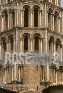 ( FRANCIA  )  MIDI-PYRENEES TOLOSA : CHIESA LES JACOBINS CAMPANILE  © 1999 Graziano Arici/Rosebud2 / GEO ERESIA CATARA CATARI CROCIATA