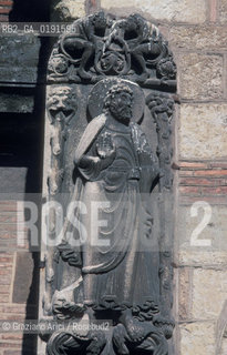 ( FRANCIA  )  MIDI-PYRENEES TOLOSA : CHIESA BASILICA DI ST-SERNIN STATUA DI SANTIAGO DE COMPOSTELA © 1999 Graziano Arici/Rosebud2 / GEO ERESIA CATARA CATARI CROCIATA PELLEGRINAGGIO
