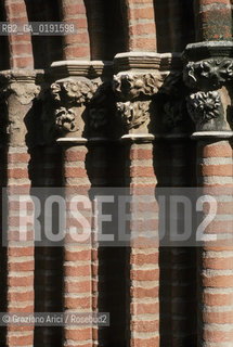 ( FRANCIA  )  MIDI-PYRENEES TOLOSA : CHIESA BASILICA DI ST-SERNIN MATTONE © 1999 Graziano Arici/Rosebud2 / GEO ERESIA CATARA CATARI CROCIATA PELLEGRINAGGIO