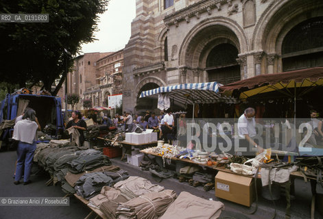 ( FRANCIA  )  MIDI-PYRENEES TOLOSA : CHIESA BASILICA DI ST-SERNIN © 1999 Graziano Arici/Rosebud2 / GEO ERESIA CATARA CATARI CROCIATA PELLEGRINAGGIO MERCATO DELLE PULCI