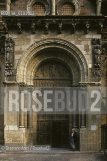( FRANCIA  )  MIDI-PYRENEES TOLOSA : CHIESA BASILICA DI ST-SERNIN PORTA MIEGEVILLE © 1999 Graziano Arici/Rosebud2 / GEO ERESIA CATARA CATARI CROCIATA PELLEGRINAGGIO