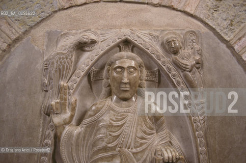 ( FRANCIA  )  MIDI-PYRENEES TOLOSA : CHIESA BASILICA DI ST-SERNIN BASSORILIEVO NEL GIRO DEI CORPI SANTI © 1999 Graziano Arici/Rosebud2 / GEO ERESIA CATARA CATARI CROCIATA PELLEGRINAGGIO