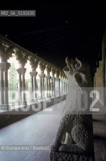 ( FRANCIA  )  MIDI-PYRENEES TOLOSA : CHIESA E CONVENTO DES AUGUSTINS CHIOSTRO © 1999 Graziano Arici/Rosebud2 / GEO ERESIA CATARA CATARI CROCIATA PELLEGRINAGGIO MUSEO