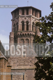 ( FRANCIA  )  MIDI-PYRENEES TOLOSA : CHIESA E CONVENTO DES AUGUSTINS CAMPANILE MATTONE © 1999 Graziano Arici/Rosebud2 / GEO ERESIA CATARA CATARI CROCIATA PELLEGRINAGGIO MUSEO