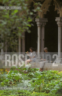 ( FRANCIA  )  MIDI-PYRENEES TOLOSA : CHIESA E CONVENTO DES AUGUSTINS CHIOSTRO © 1999 Graziano Arici/Rosebud2 / GEO ERESIA CATARA CATARI CROCIATA PELLEGRINAGGIO MUSEO