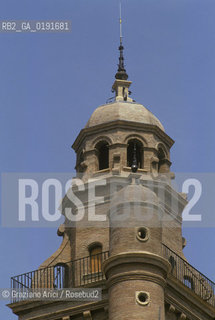 ( FRANCIA  )  MIDI-PYRENEES TOLOSA : UNA TORRE © 1999 Graziano Arici/Rosebud2 / GEO