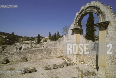 ( FRANCIA  )  PROVENCE-ALPES-COTE DAZUR VAISON-LA-ROMAINE : SCAVI DELLA CITTA ROMANA DI VASIO © 1999 Graziano Arici/Rosebud2 / GEO