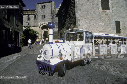 ( FRANCIA  )  MIDI-PYRENEES CORDES : TRENINO© 1999 Graziano Arici/Rosebud2 / GEO