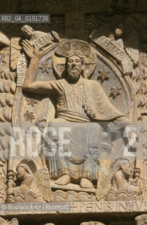 ( FRANCIA  )  MIDI-PYRENEES CONQUES : CHIESA DELLA STE-FOY : PORTALE © 1999 Graziano Arici/Rosebud2 / GEO