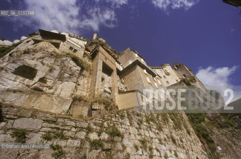 ( FRANCIA  )  MIDI-PYRENEES ROCAMADUR : UNA VIA DEL PAESE © 1999 Graziano Arici/Rosebud2 / GEO PERIGORD