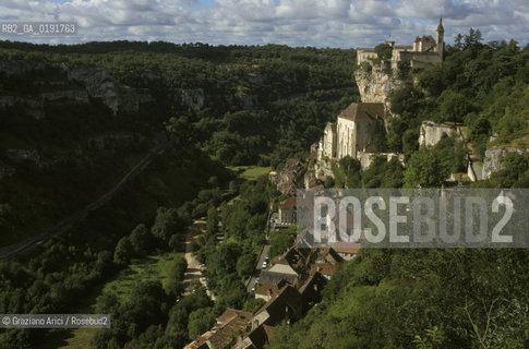 ( FRANCIA  )  MIDI-PYRENEES ROCAMADUR : PANORAMA DEL PAESE © 1999 Graziano Arici/Rosebud2 / GEO PERIGORD PELLEGRINAGGIO