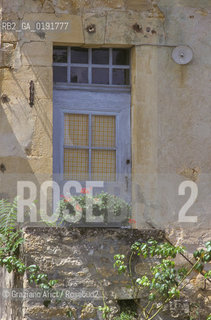 ( FRANCIA  )  MIDI-PYRENEES PERIGORD : PORTA © 1999 Graziano Arici/Rosebud2 / GEO