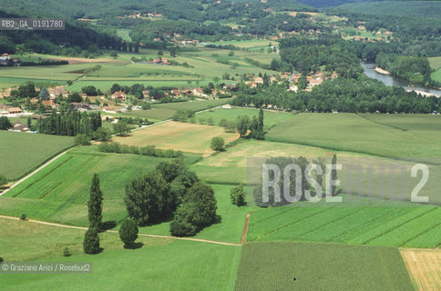 ( FRANCIA  )  MIDI-PYRENEES PANORAMA DEL PERIGORD © 1999 Graziano Arici/Rosebud2 / GEO