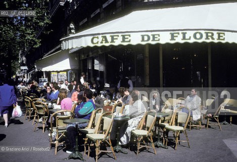 ( FRANCIA  )  PARIGI : IL CAFE DE FLORE  © 1995 Graziano Arici/Rosebud2 / GEO CAFFE LETTERATURA