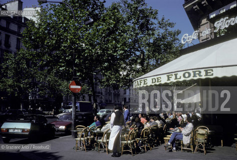 ( FRANCIA  )  PARIGI : IL CAFE DE FLORE IN BOUEVARD ST.GERMAIN DES PRES   © 1995 Graziano Arici/Rosebud2 / GEO CAFFE LETTERATURA