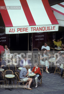 ( FRANCIA  )  PARIGI : UN CAFFE  © 1995 Graziano Arici/Rosebud2 / GEO