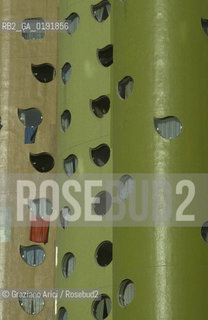 ( FRANCIA  )  PARIGI : QUARTIERE RESIDENZIALE ALLA DEFENSE   © 1995 Graziano Arici/Rosebud2 / GEO ARCHITETTURA MODERNA GRATTACIELO VERDE