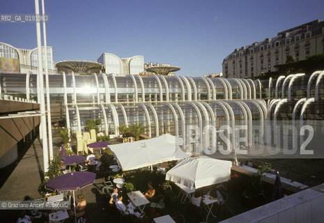( FRANCIA  )  PARIGI : IL CENTRO COMMERCIALE DEL LES HALLES © 1995 Graziano Arici/Rosebud2 / GEO
