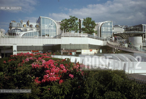 ( FRANCIA  )  PARIGI : IL CENTRO COMMERCIALE DEL LES HALLES © 1995 Graziano Arici/Rosebud2 / GEO