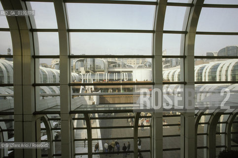 ( FRANCIA  )  PARIGI : IL CENTRO COMMERCIALE DEL LES HALLES © 1995 Graziano Arici/Rosebud2 / GEO