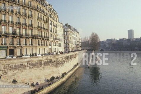 ( FRANCIA  )  PARIGI : LILE ST.LOUIS  E IL FIUME SENNA © 1995 Graziano Arici/Rosebud2 / GEO