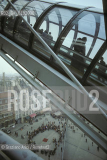 ( FRANCIA  )  PARIGI : IL MUSEO CENTRE DART E DE CULTURE G. POMPIDOU BEAUBOURG © 1995 Graziano Arici/Rosebud2 / GEO ARCHITETTURA MODERNA SCALA