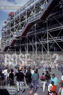 ( FRANCIA  )  PARIGI : IL MUSEO CENTRE DART E DE CULTURE G. POMPIDOU BEAUBOURG © 1995 Graziano Arici/Rosebud2 / GEO ARCHITETTURA MODERNA