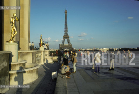 ( FRANCIA  )  PARIGI : LA TOUR EIFFEL E TROCADERO  © 1995 Graziano Arici/Rosebud2 / GEO