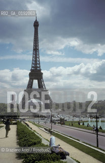 ( FRANCIA  )  PARIGI : LA TOUR EIFFEL  © 1995 Graziano Arici/Rosebud2 / GEO