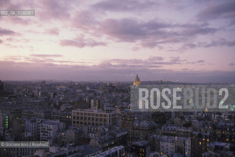 ( FRANCIA  )  PARIGI : PANORAMA © 1995 Graziano Arici/Rosebud2 / GEO LIBRO